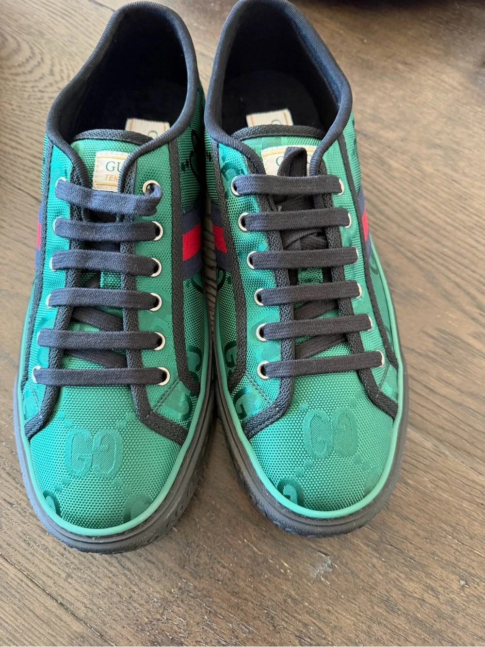 Gucci Men’s Green Canvas GG Low-Top Sneakers with Red Stripe